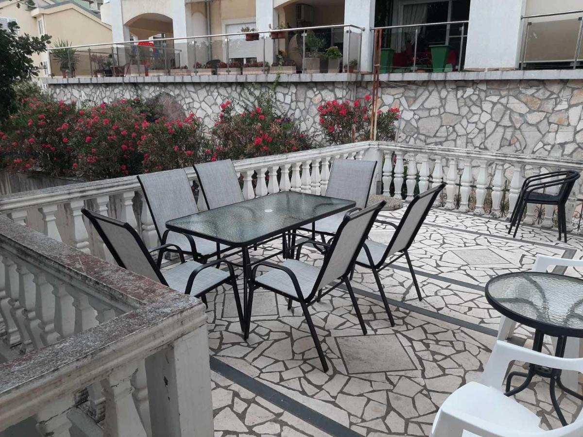 Apartment Danijela Будва Екстер'єр фото
