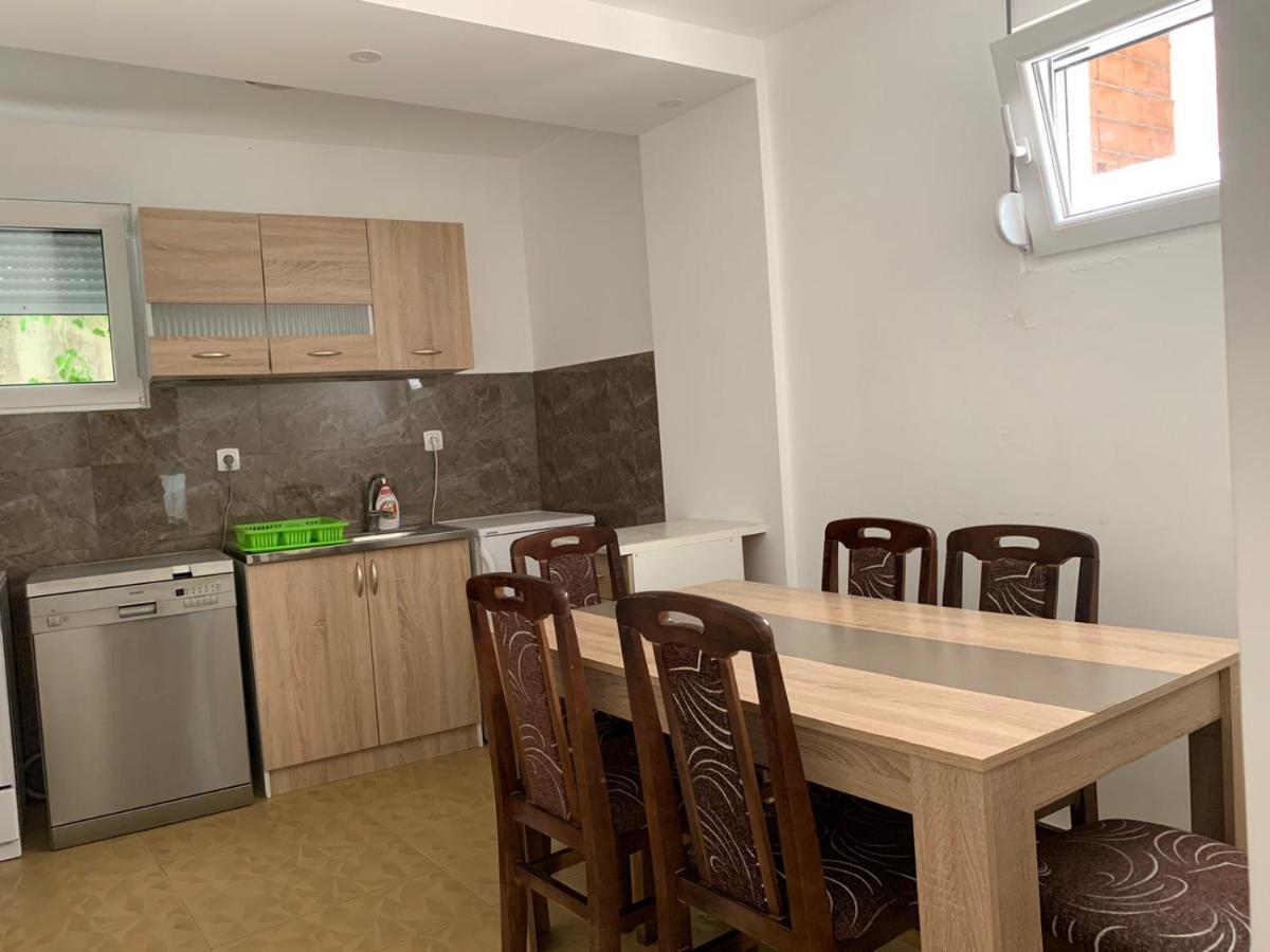 Apartment Danijela Будва Екстер'єр фото