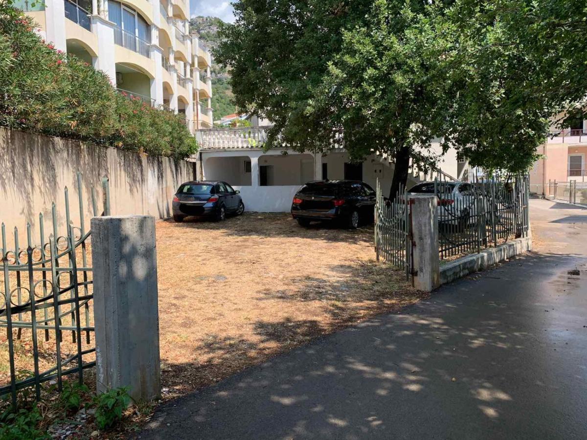 Apartment Danijela Будва Екстер'єр фото